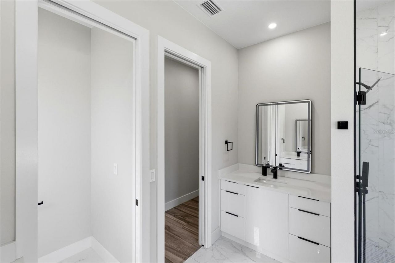 5731 Giffen Avenue , North Port, FL 34291 Photo