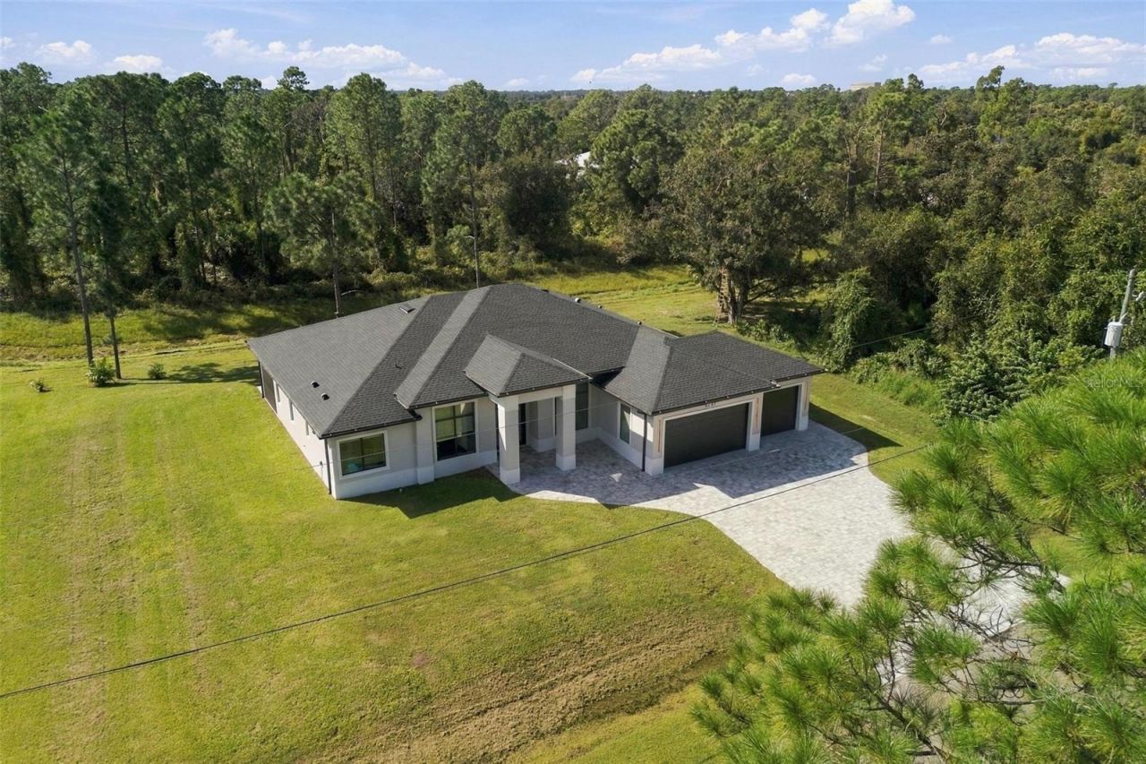 5731 Giffen Avenue , North Port, FL 34291 Photo