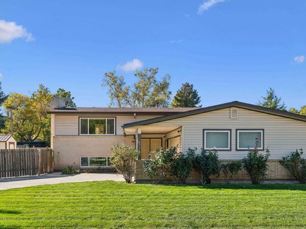 8721 W San Anita Drive, Boise, ID 83704