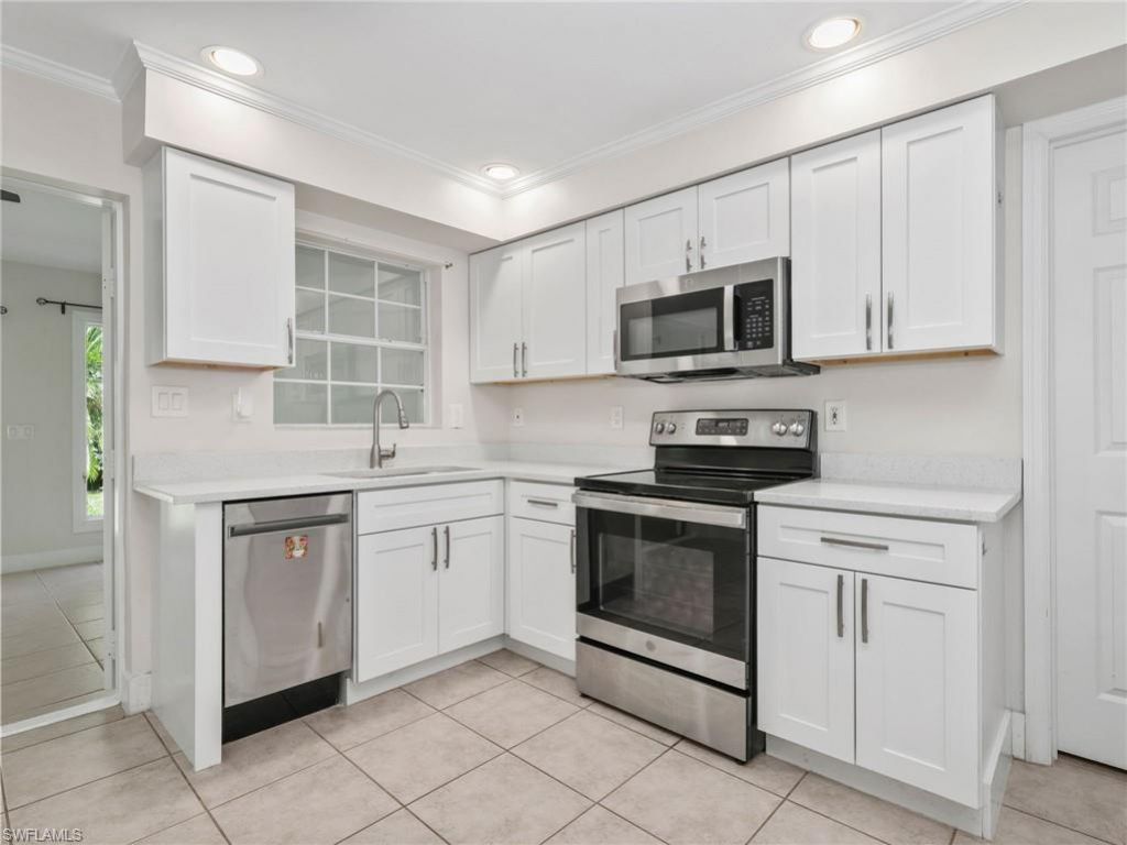 2437 Sunset Ave , Naples, FL 34112 Photo