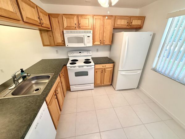 1105 Bahama Bend, Unit B1, Coconut Creek, FL 33066