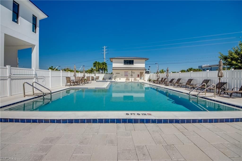 2532 Estero Blvd , Unit 305, Fort Myers Beach, FL 33931 Photo