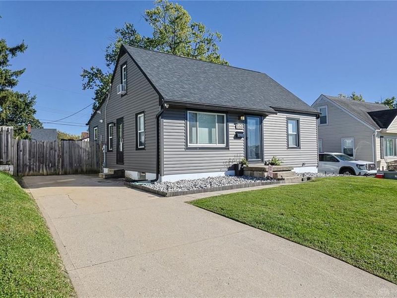 324 Todd Place, Hamilton, OH 45011 Photo 2