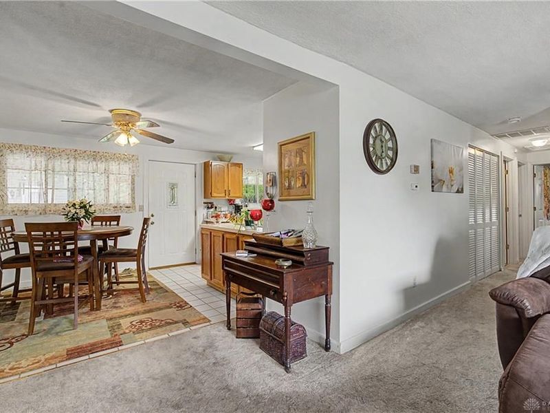 5227 Pocono Drive, Huber Heights, OH 45424 Photo 10