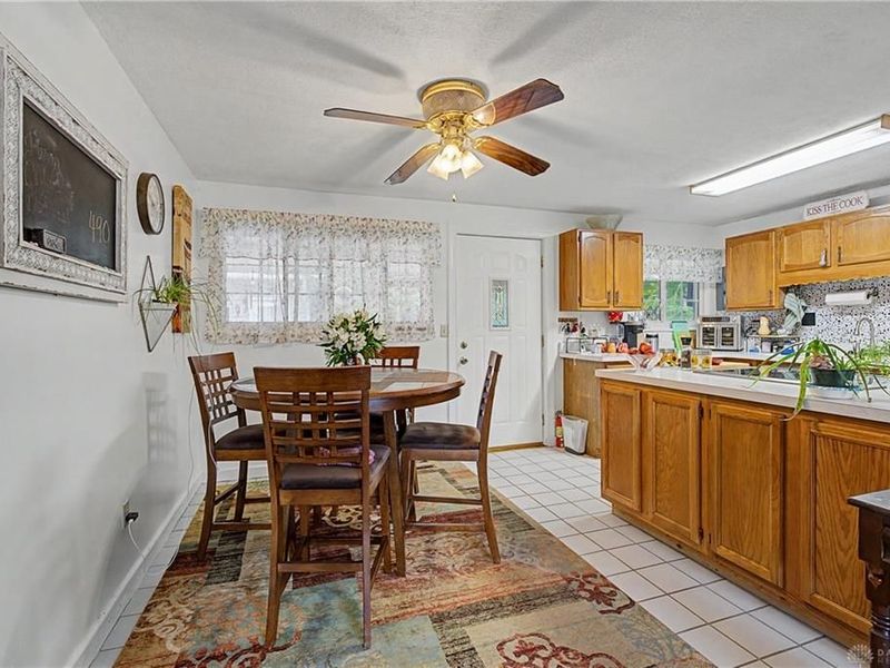 5227 Pocono Drive, Huber Heights, OH 45424 Photo 11