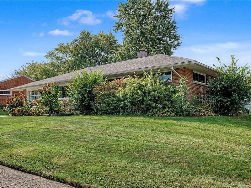 5227 Pocono Drive, Huber Heights, OH 45424 Photo 3