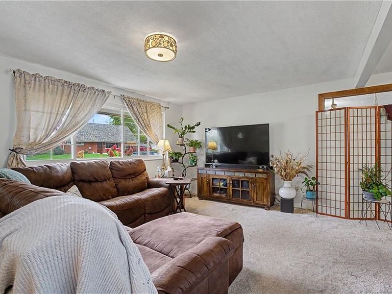 5227 Pocono Drive, Huber Heights, OH 45424 Photo 8