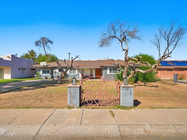 5828 W Vista Avenue, Glendale, AZ 85301