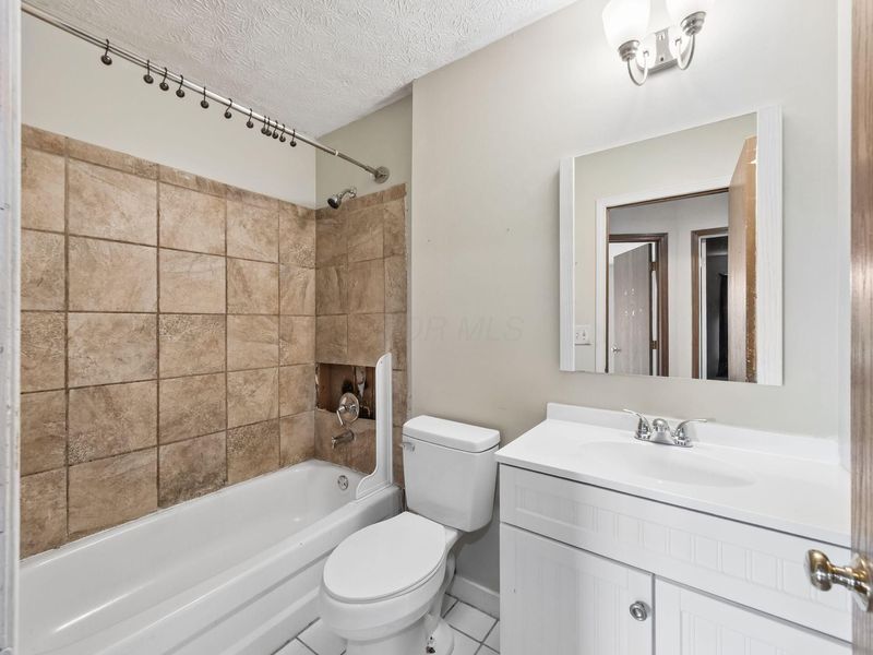 3552 Vintage Woods Drive , Hilliard, OH 43026 Photo 13
