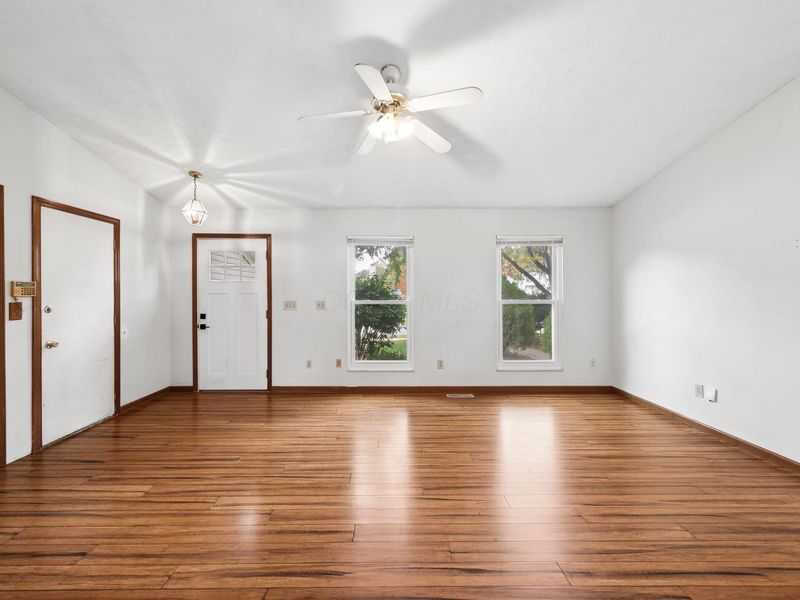 3552 Vintage Woods Drive , Hilliard, OH 43026 Photo 4