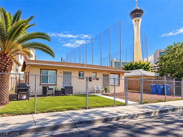 1713 Fairfield Avenue , Las Vegas, NV 89102