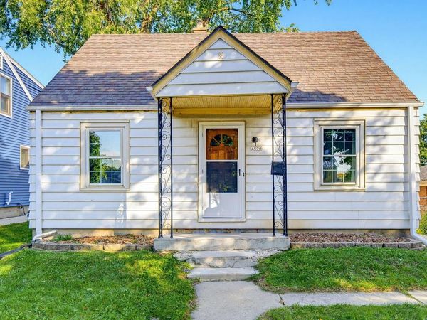 4570 S Lenox STREET, Milwaukee, WI 53207