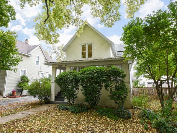 810 Belleforte Avenue , Oak Park, IL 60302