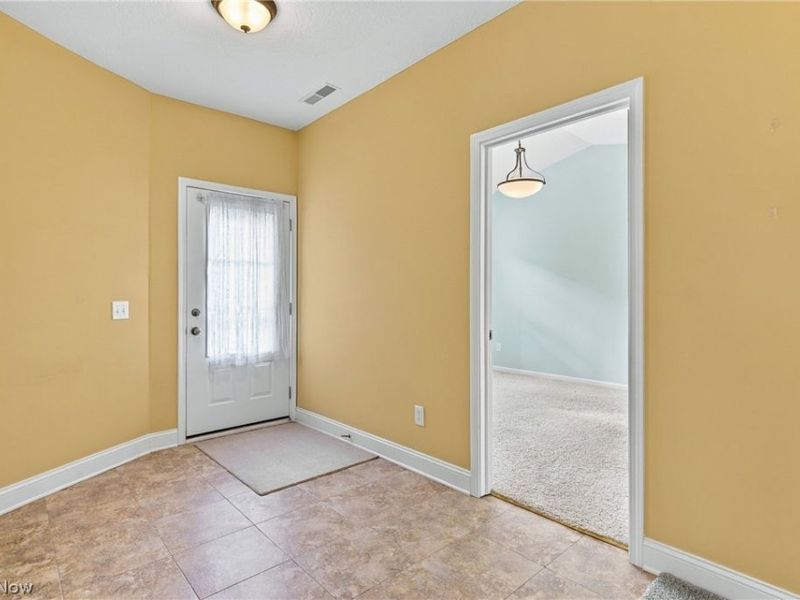 4214 Greenway Trail Street NW, Massillon, OH 44647 Photo 7