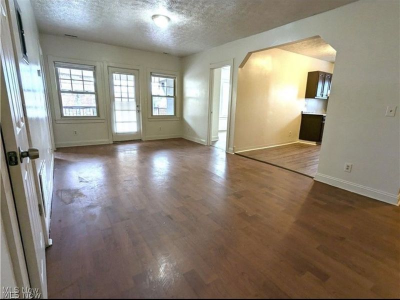 317 E 156th Street, Unit 1, Cleveland, OH 44110 Photo 3