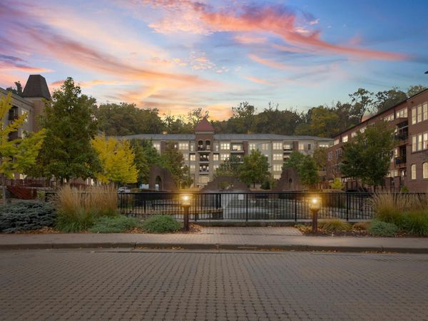 630 Main Street N, Unit 412, Stillwater, MN 55082