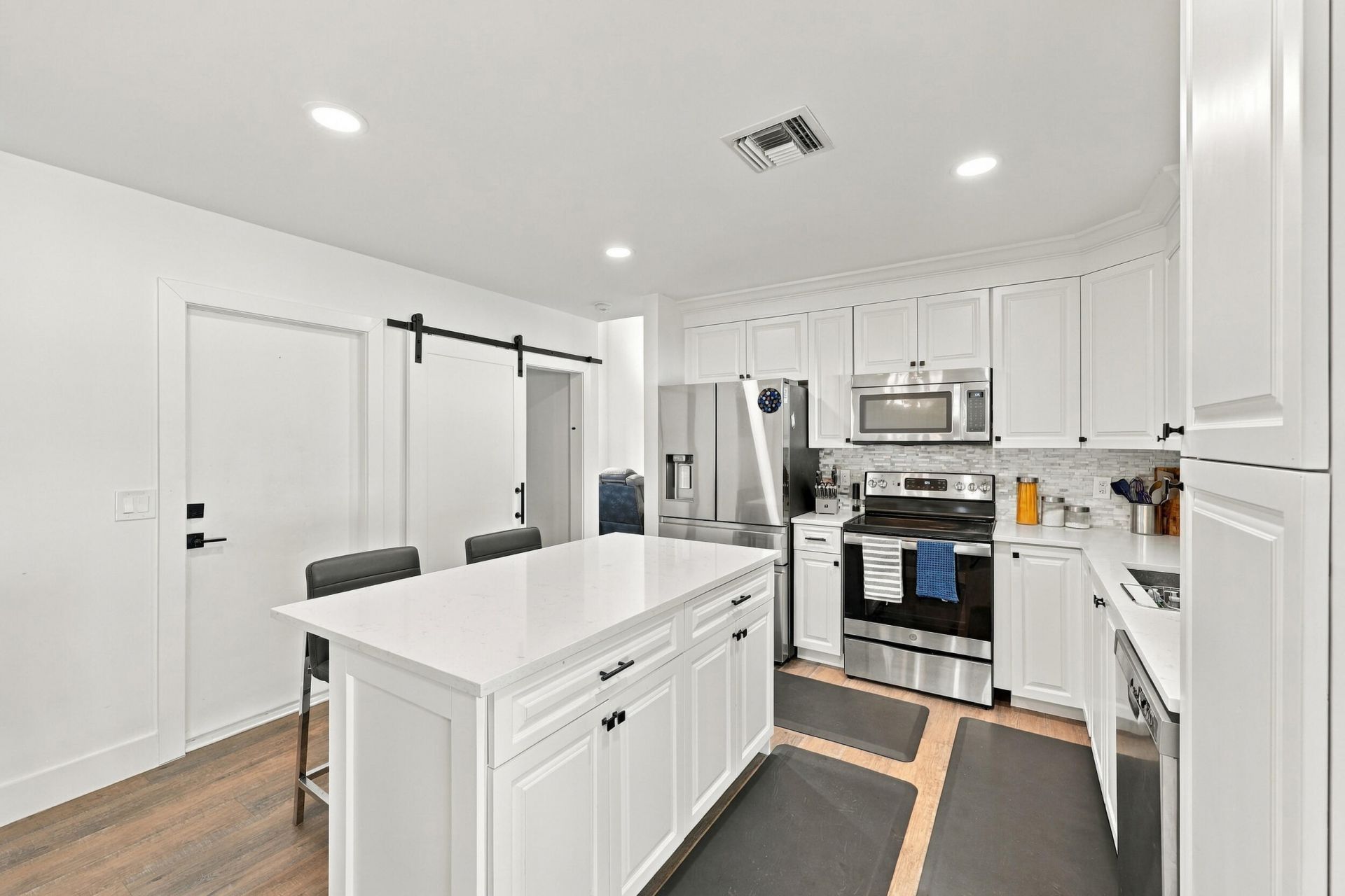6833 Barnwell Drive, Boynton Beach, FL 33437 Photo