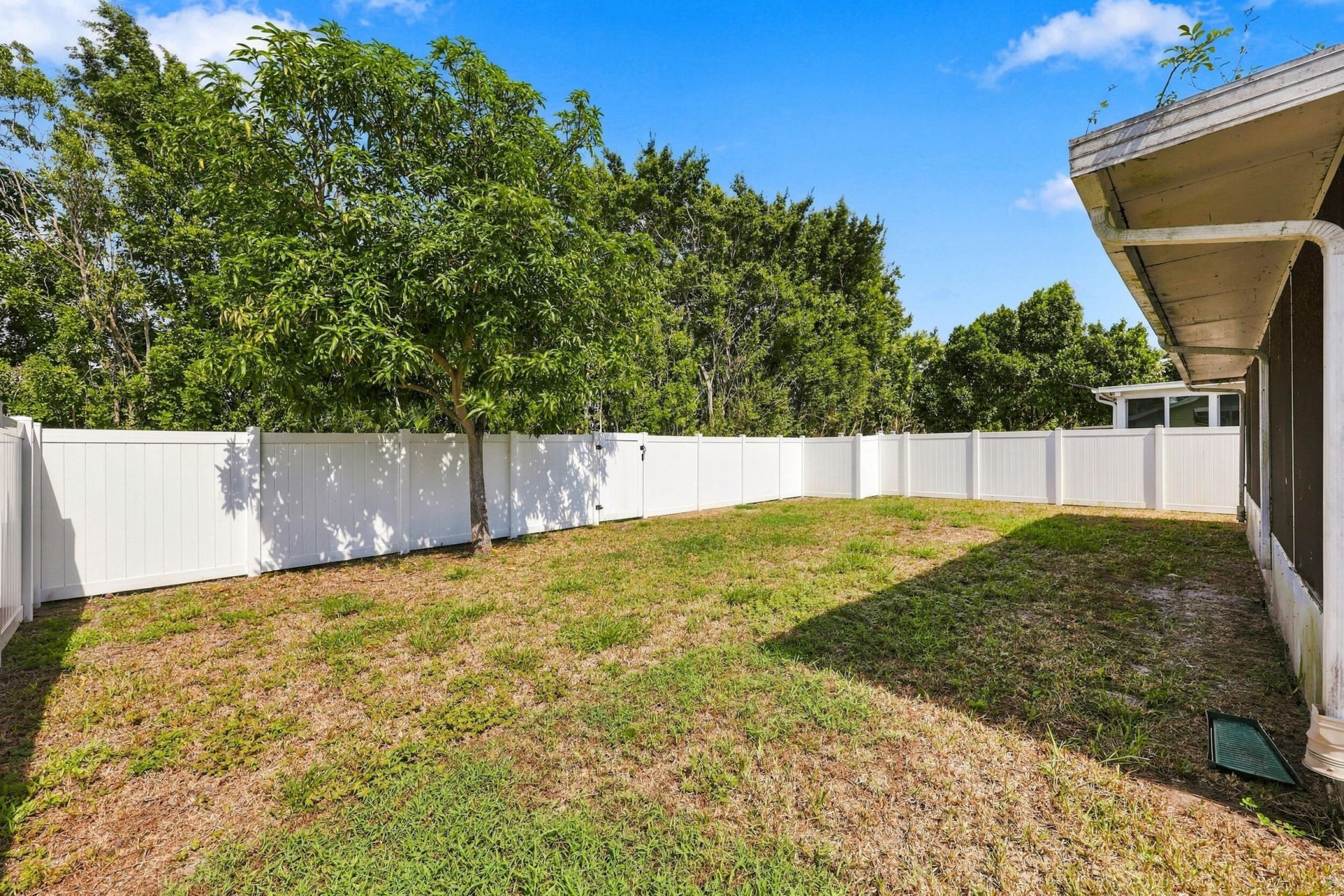 6833 Barnwell Drive, Boynton Beach, FL 33437 Photo