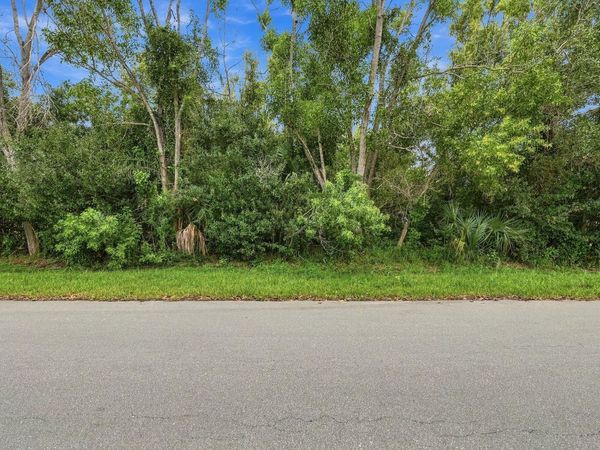 5211 NW EVER Road, Port St. Lucie, FL 34983