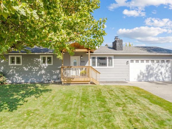 19215 E Valleyway Ave, Spokane Valley, WA 99016