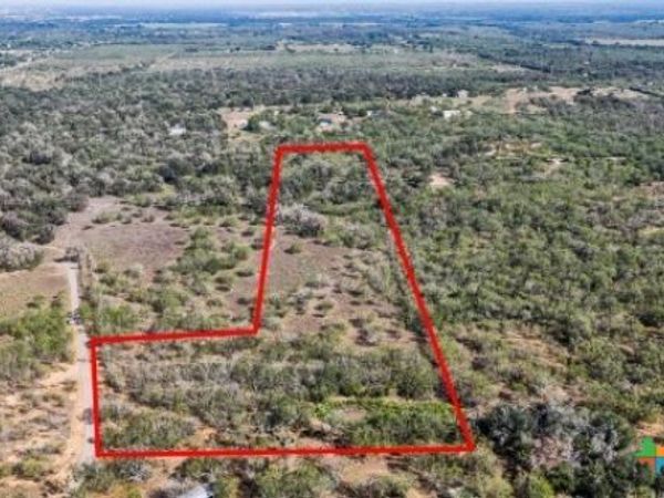 2296 Zion Hill Road , Seguin, TX 78155