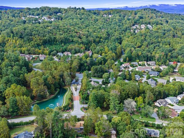 292 Carriage Crest Drive, Hendersonville, NC 28791