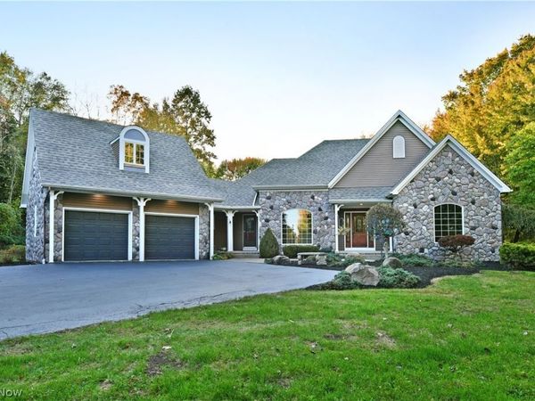 540 Warner Road , Hubbard, OH 44425
