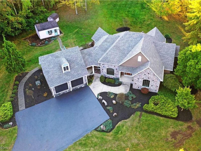 540 Warner Road, Hubbard, OH 44425 Photo 3