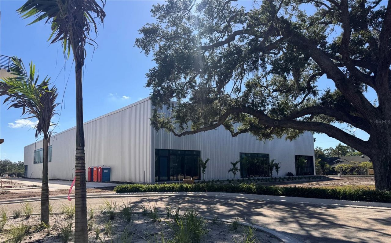 2170 Robinhood Street, Unit C1-205, Sarasota, FL 34231 Photo