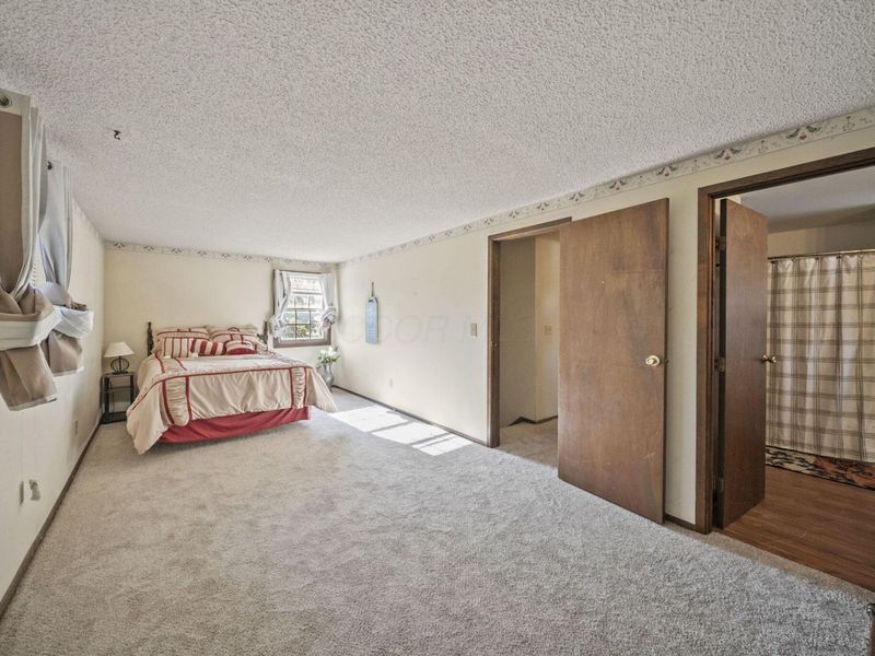 2000 Queensbridge Drive, Columbus, OH 43235 Photo 31