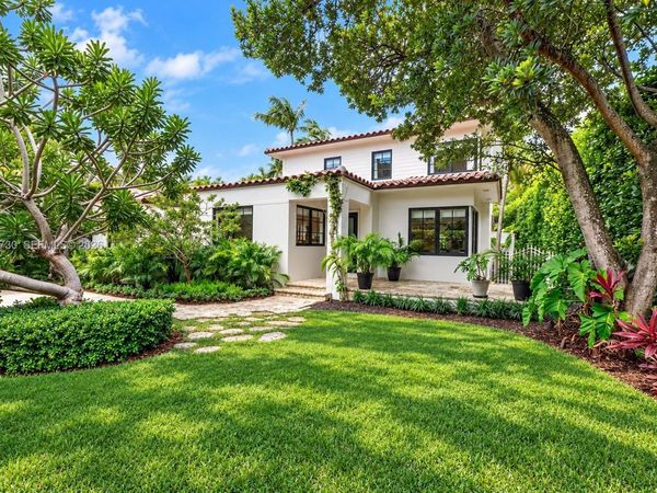 435 W 51st St, Miami Beach, FL 33140