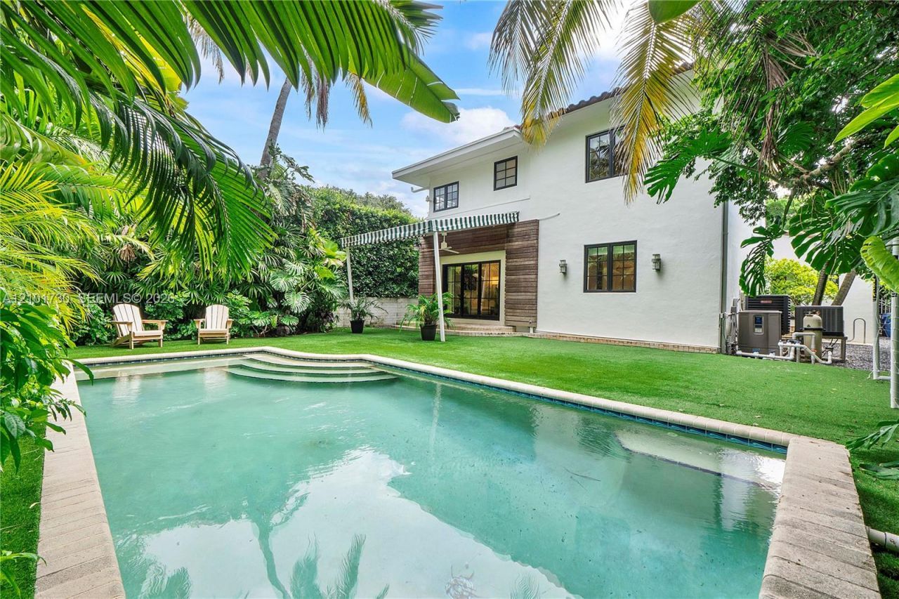 435 W 51st St, Miami Beach, FL 33140 Photo