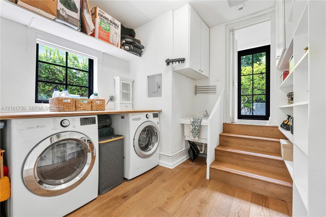 435 W 51st St, Miami Beach, FL 33140 Photo