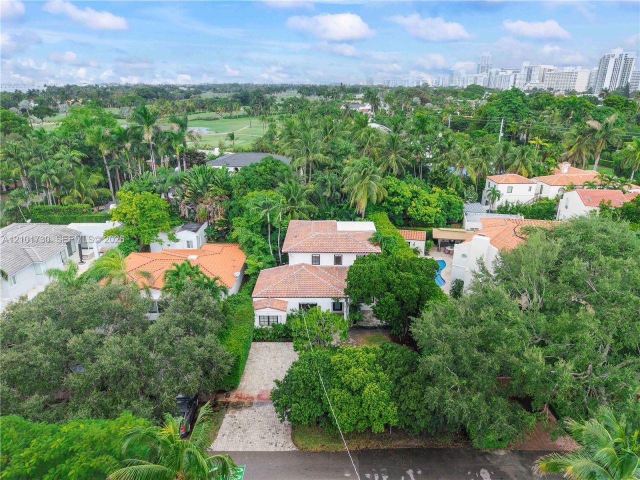435 W 51st St, Miami Beach, FL 33140 Photo