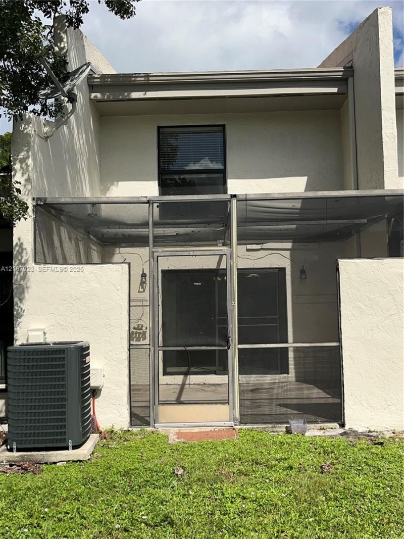 9884 NW 15th St , Unit 182, Pembroke Pines, FL 33024 Photo