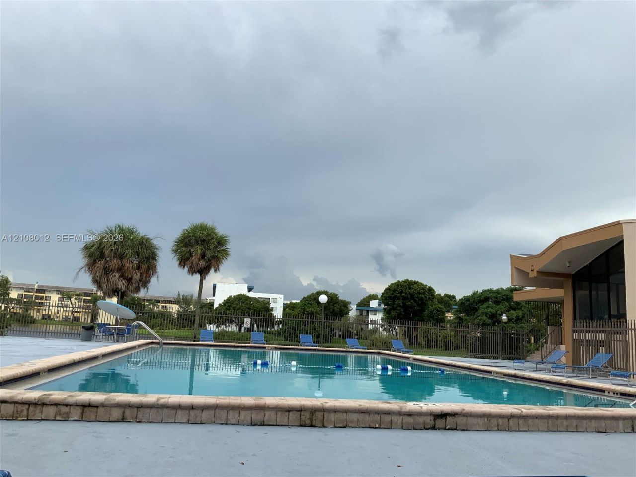 8889 Fontainebleau Blvd , Unit 403, Miami, FL 33172 Photo