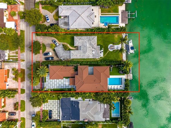 710 + 700 S Shore , Miami, FL 33141