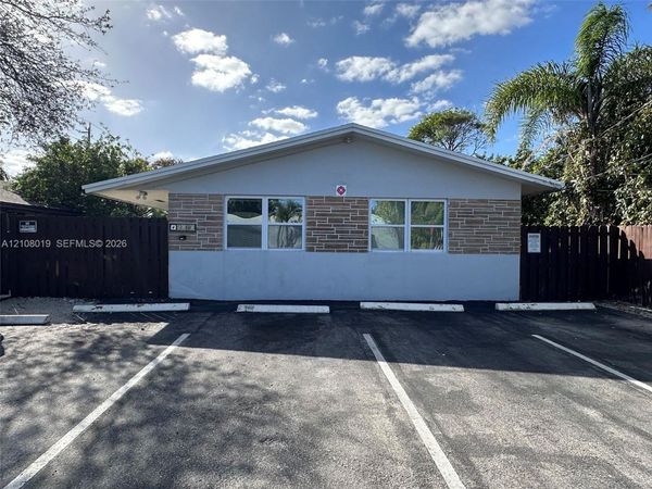 1105 NE 5th Ter , Unit 1-4, Fort Lauderdale, FL 33304