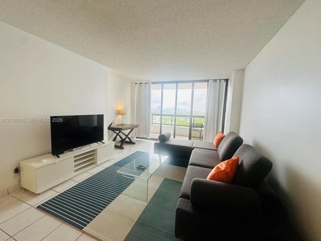 2555 Collins Ave , Unit 1804, Miami Beach, FL 33140 Photo