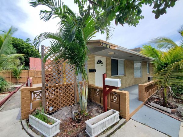 312 N 9th Ave N , Unit 2, Lake Worth, FL 33460