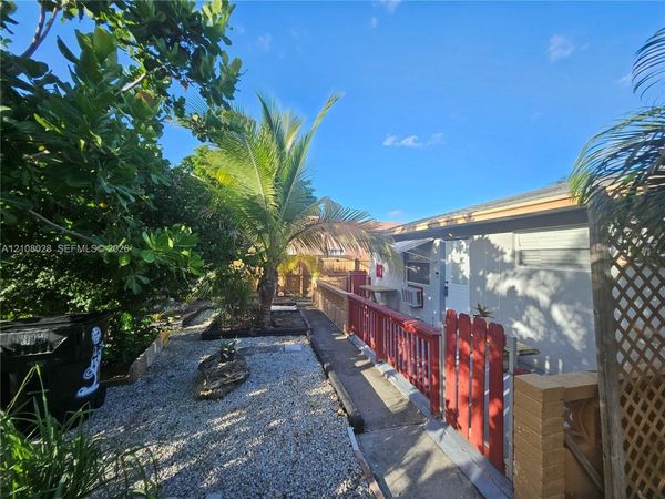 312 N 9th Ave N, Unit 2, Lake Worth, FL 33460