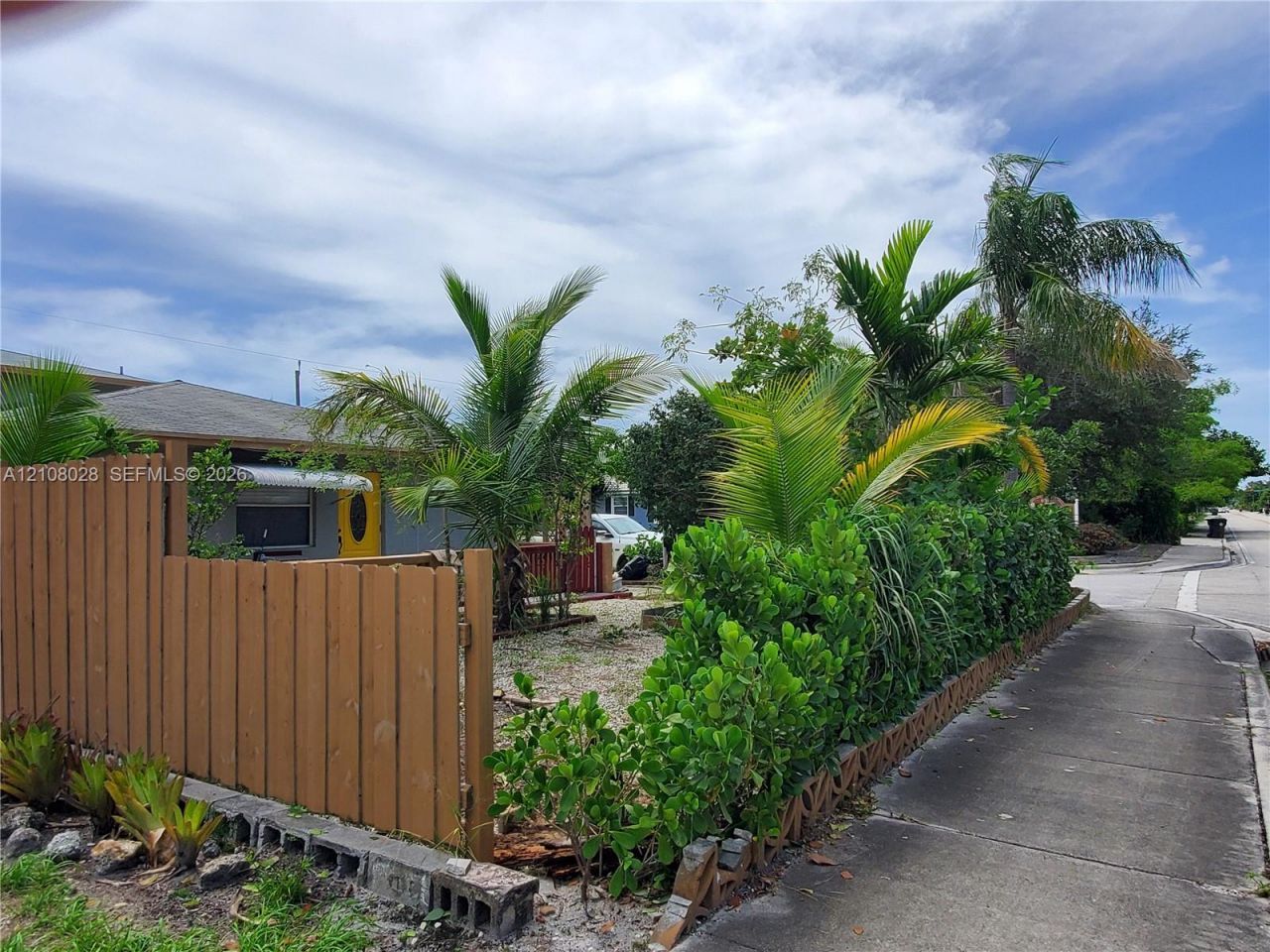 312 N 9th Ave N, Unit 2, Lake Worth, FL 33460 Photo