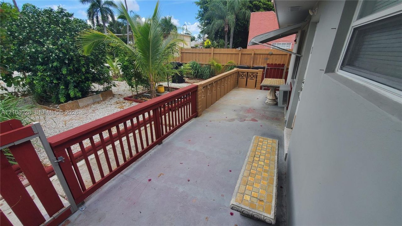 312 N 9th Ave N, Unit 2, Lake Worth, FL 33460 Photo