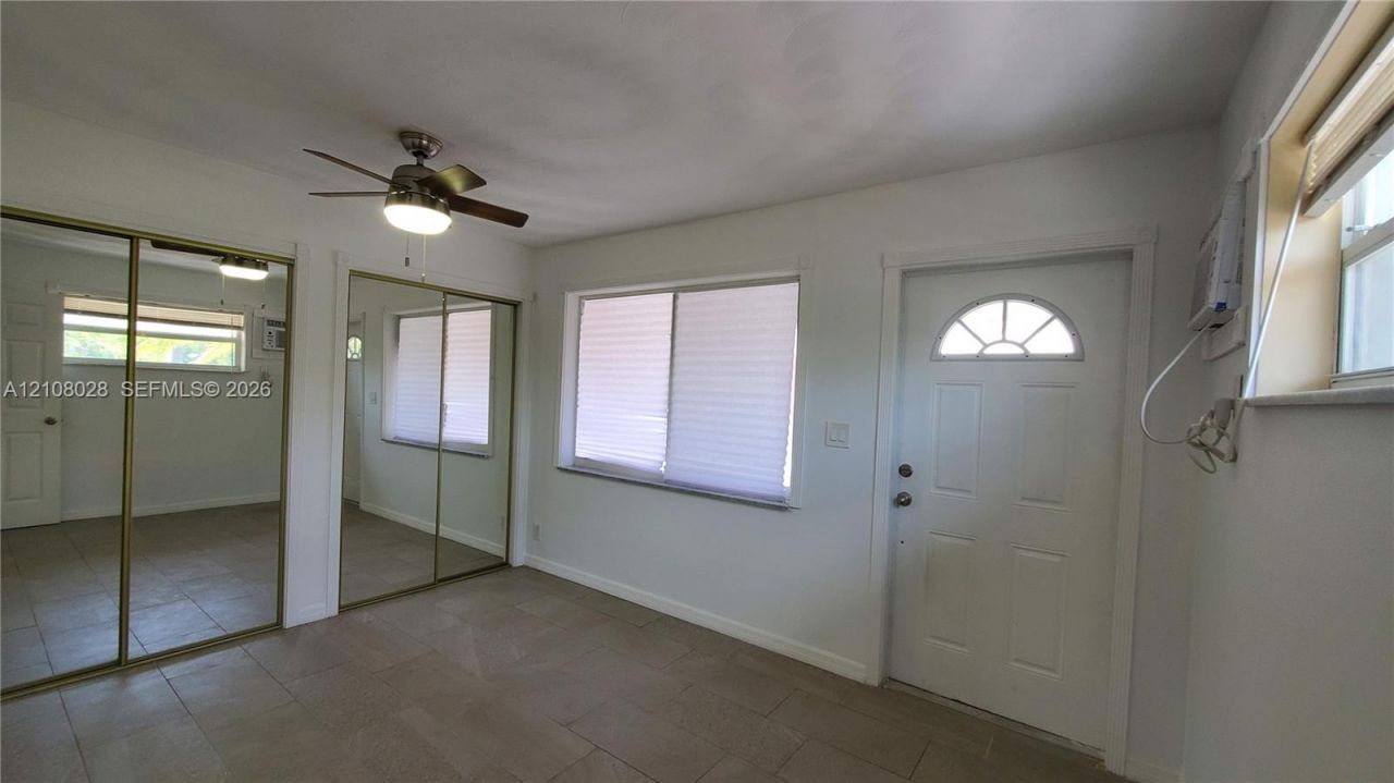 312 N 9th Ave N , Unit 2, Lake Worth, FL 33460 Photo