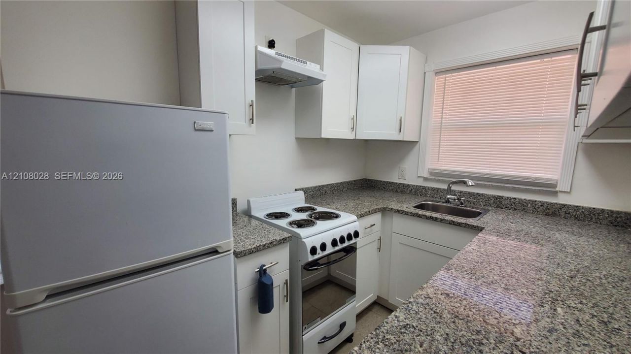 312 N 9th Ave N , Unit 2, Lake Worth, FL 33460 Photo