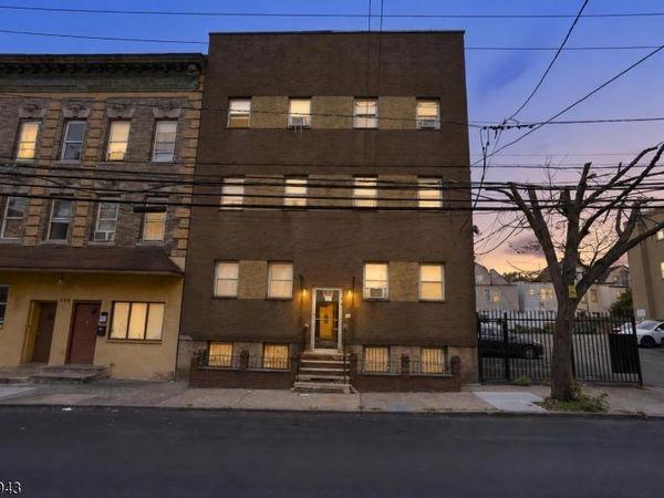 592 N 6TH ST, Newark, NJ 07107