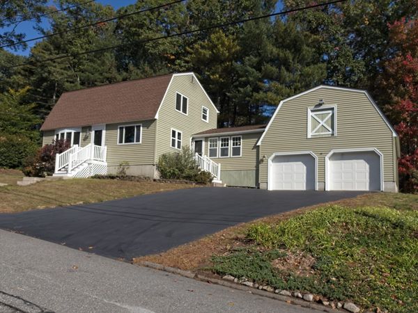 10 Pelham St, Billerica, MA 01821