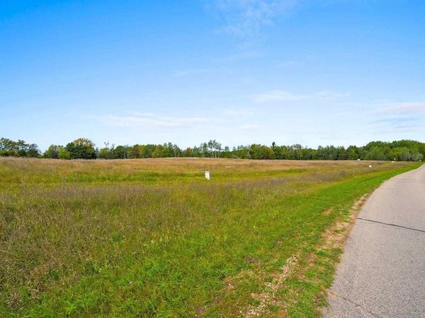 PARKWAY ROAD, Pound, WI 54161