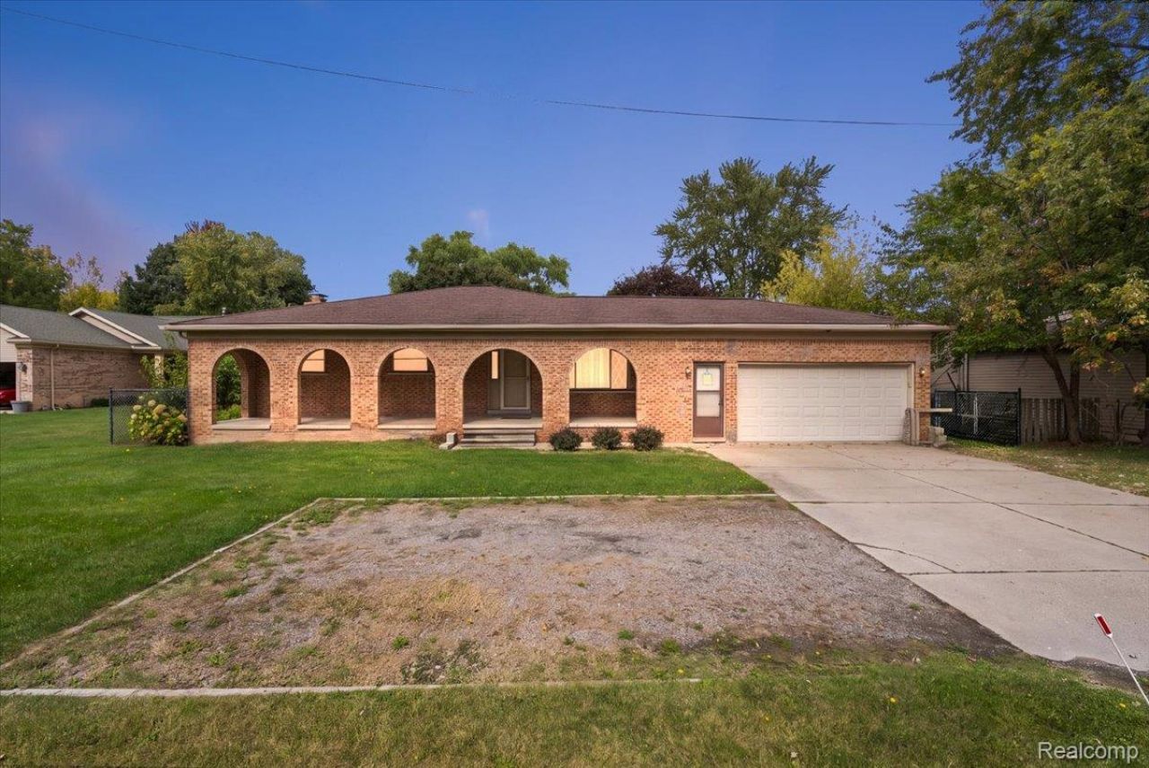 48969 Callens Road, Chesterfield Township, Mi 48047 Main Photo
