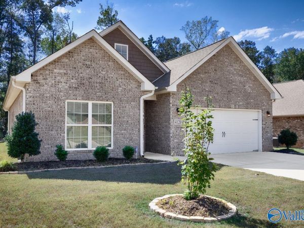 4120 Rockland Circle, Owens Cross Roads, AL 35763
